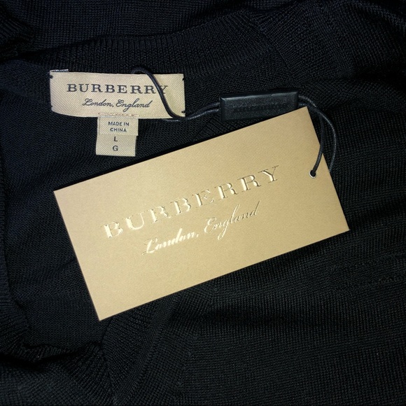 Burberry London Merino Wool Long Sleeve v neck - Picture 2 of 7